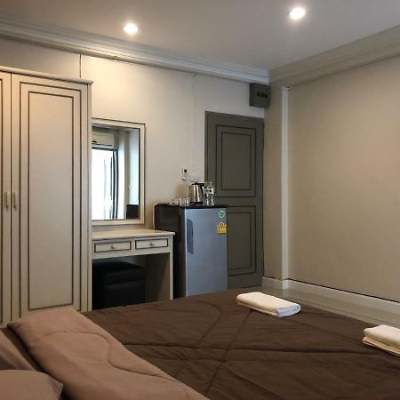 M. Swita เอ็ม.สวิต Apartment Банкок Екстериор снимка